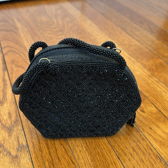 Inge Christopher Black Beaded Dress Bag. Hexagon shaped. Zip closure. NWT - Picture 6 of 6